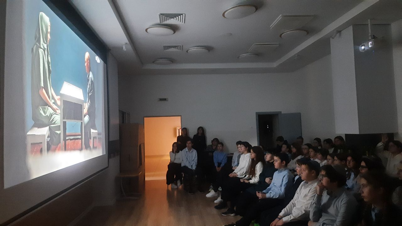 Просмотр документального фильма 